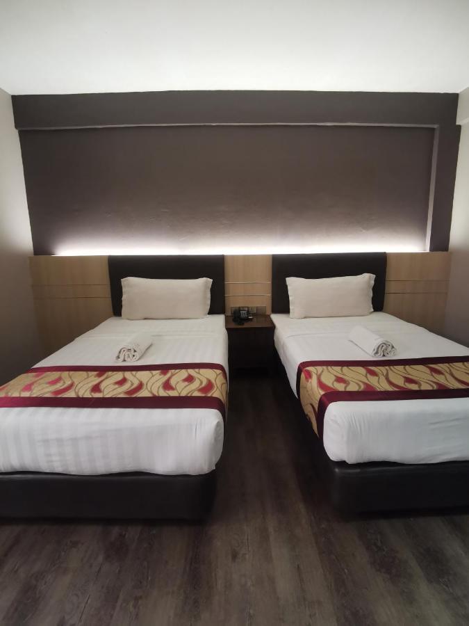 Palace Inn ミリ エクステリア 写真