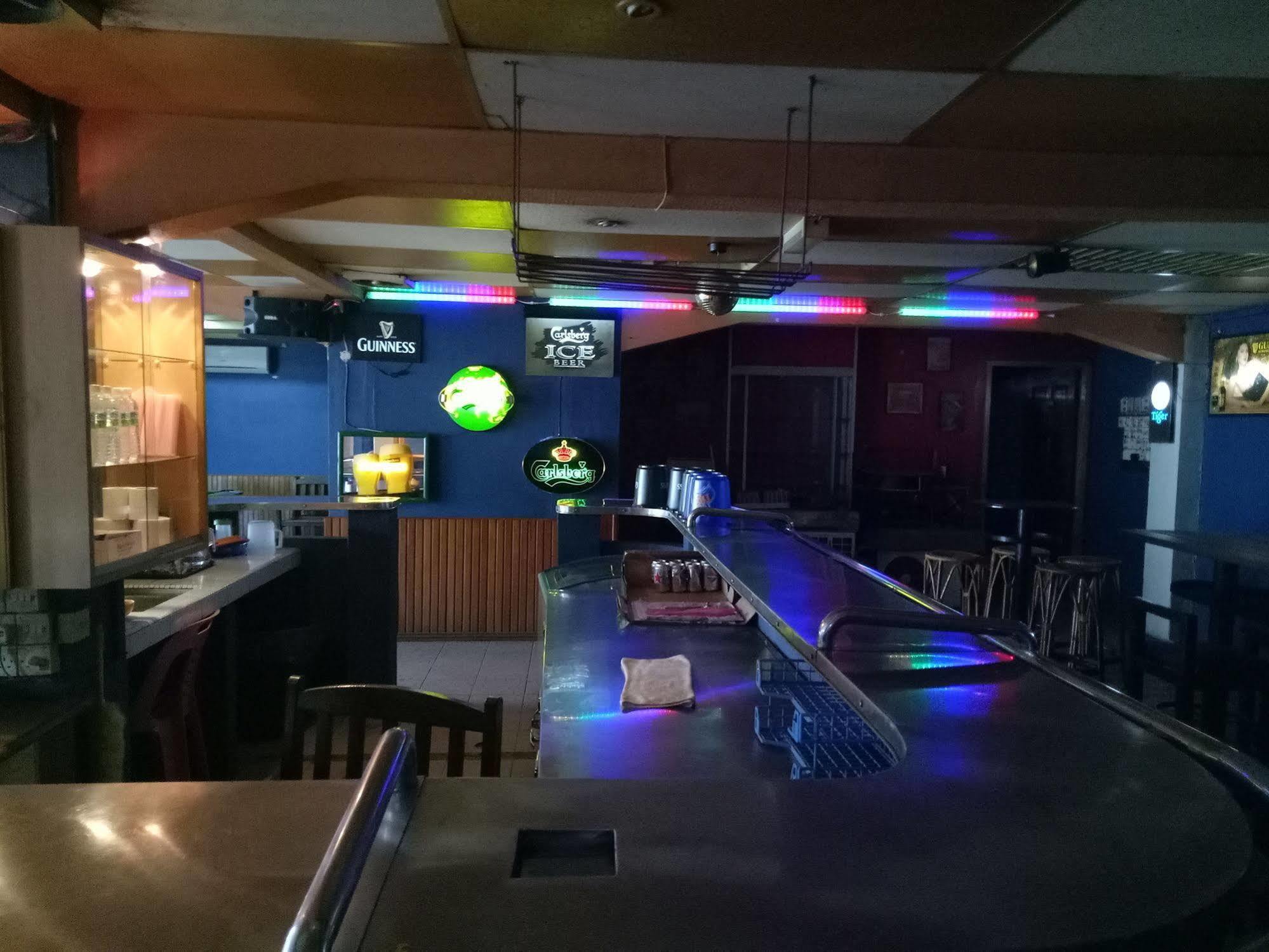 Palace Inn ミリ エクステリア 写真